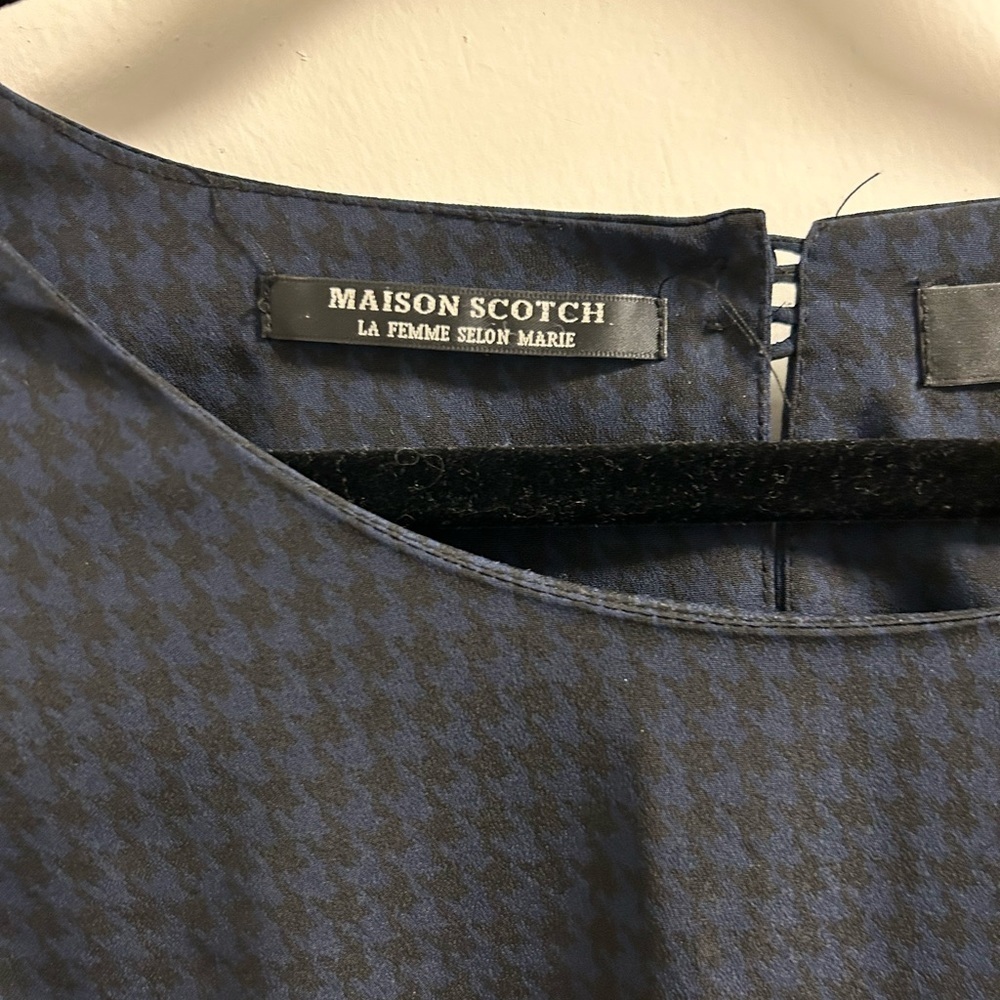 MAISON SCOTCH Scotch and Soda Houndstooth Navy Spike Shift Dress C'est Chic - Picture 7 of 8